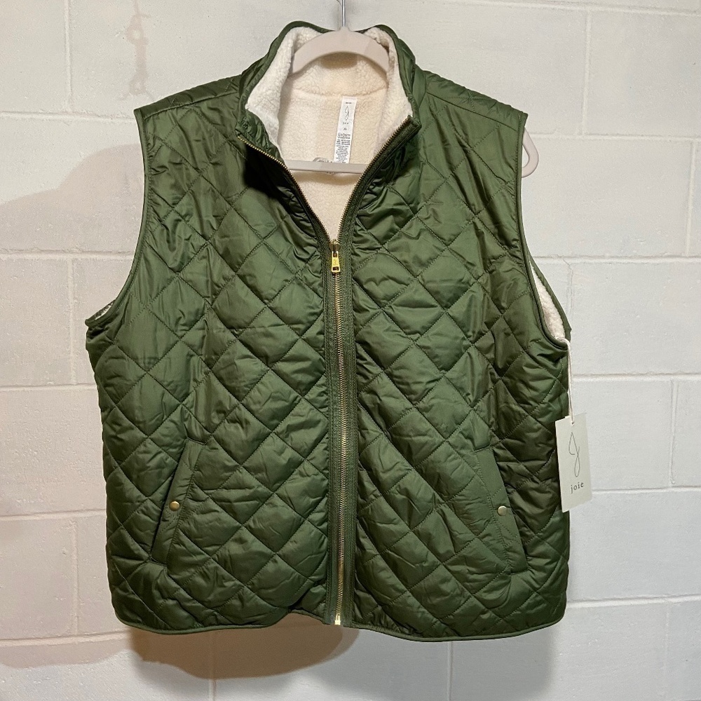 Joie Women's Puffer Vest XL Sage Green Reversible Quilted Outdoors Casual‎ NWT